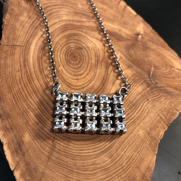 STERLING RECTANGLE 15 FACETED  LITE TOPAZ NECKLACE WITH 18 INCH CURB CHAIN - Picture 7 of 7